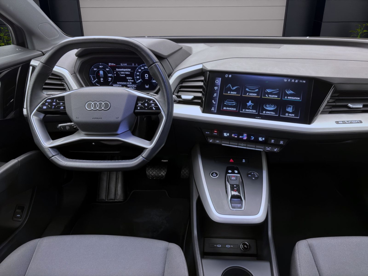 Thumb 12: Audi Q4 35 e-tron S LINE NAVI+ KAMERA PDC SITZHZG