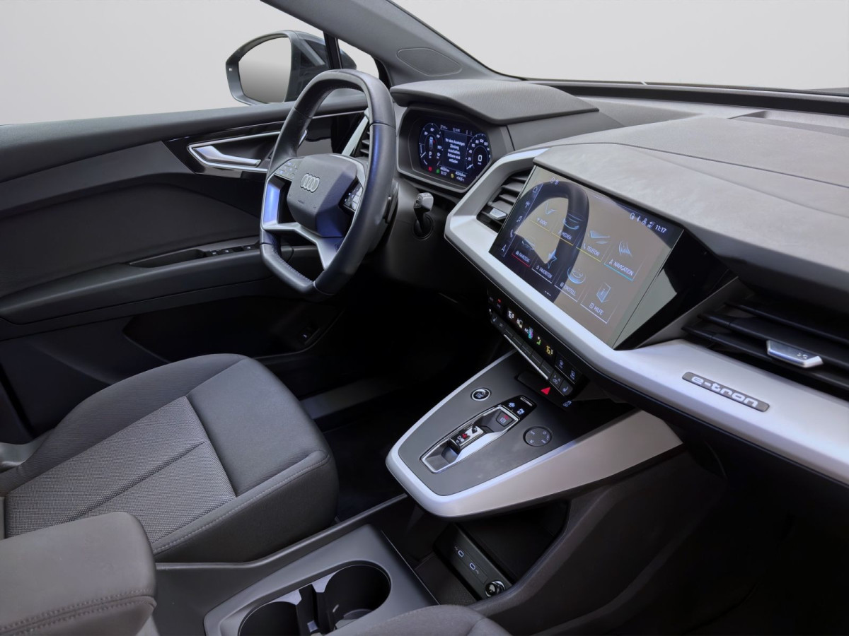 Thumb 16: Audi Q4 35 e-tron S LINE NAVI+ KAMERA PDC SITZHZG