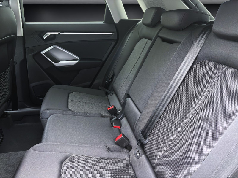 Bild 13: Audi Q3 35 TDI ADVANCED AHK NAVI LED KAMERA