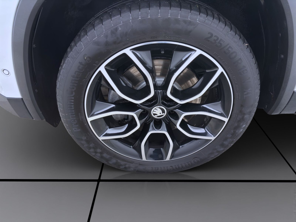 Thumb 7: Škoda Kodiaq 2.0 TDI DSG 4x4 STYLE PANO STDHZG AHK KAMERA