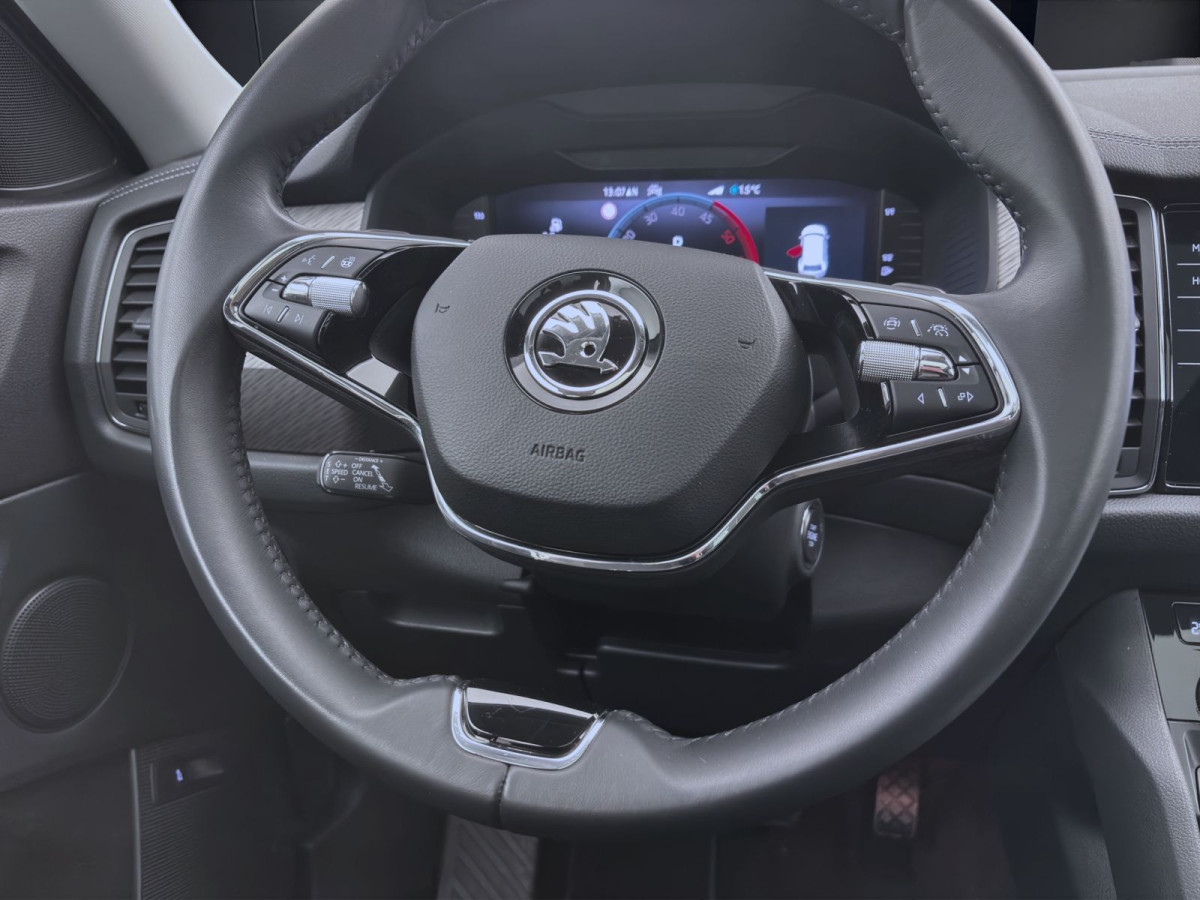 Thumb 11: Škoda Kodiaq 2.0 TDI DSG 4x4 STYLE PANO STDHZG AHK KAMERA