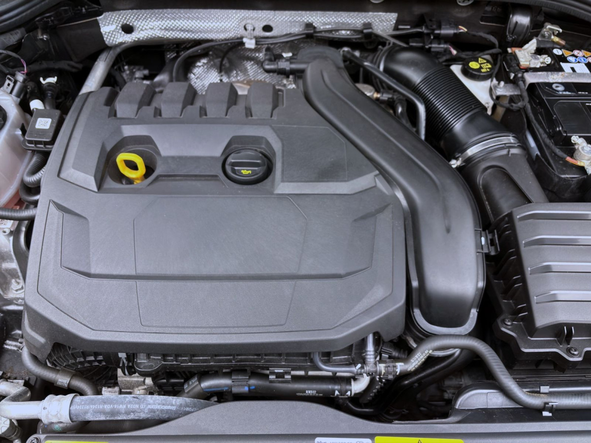 Thumb 17: Volkswagen Golf Variant 1.5 TSI LIFE AHK NAVI ACC KAMERA