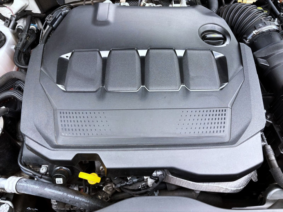 Thumb 16: Volkswagen Golf 2.0 TDI DSG ACTIVE AHK KAMERA NAVI SITZHZG