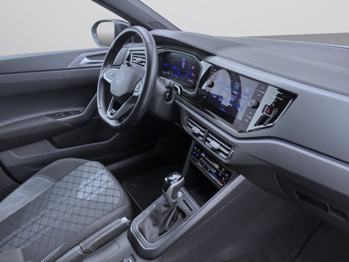 Thumb 16: Volkswagen Taigo 1.0 TSI DSG R-LINE AHK NAVI IQ.LIGHT KAMERA