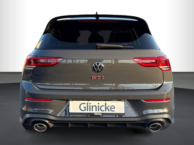 Volkswagen - Golf GTI