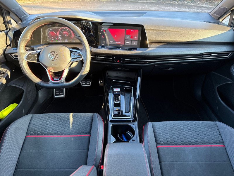 Volkswagen - Golf GTI