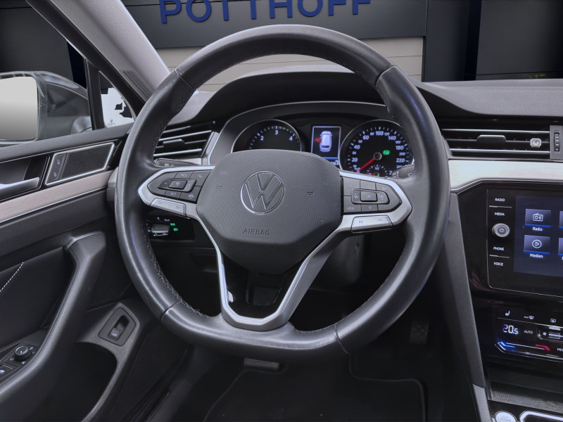 Bild 10: Volkswagen Passat Variant 2.0 TDI DSG ELEGANCE AHK NAVI IQ.LIGHT ACC