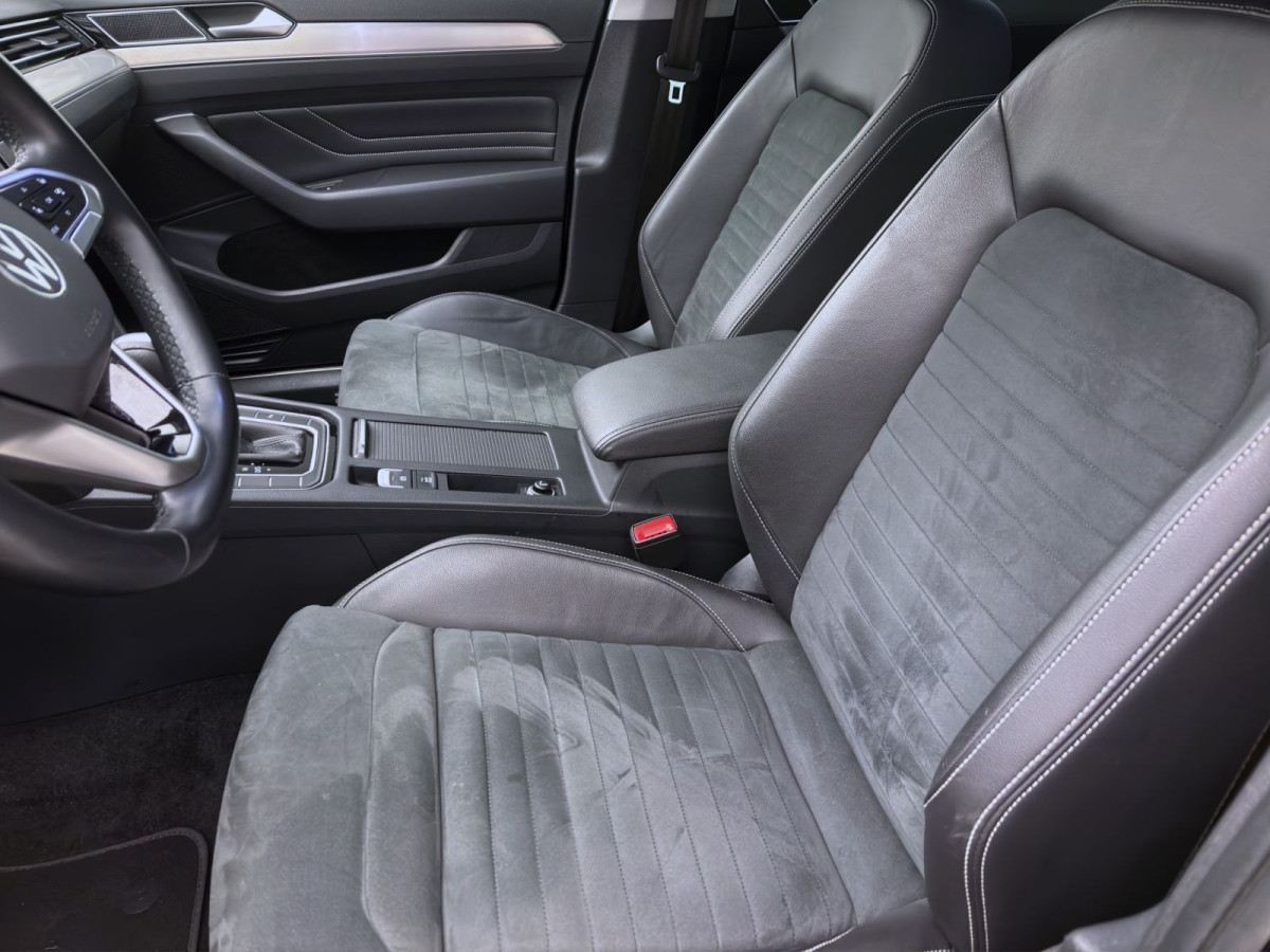 Thumb 8: Volkswagen Passat Variant 2.0 TDI DSG ELEGANCE AHK NAVI IQ.LIGHT ACC