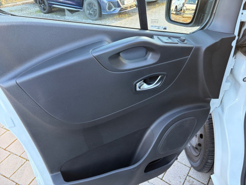 Ansicht 12 - Gebrauchtwagen Fahrzeug, Modell NV300 der Marke Nissan von Verkäufer Autozentrum Walter GmbH & Co. KG