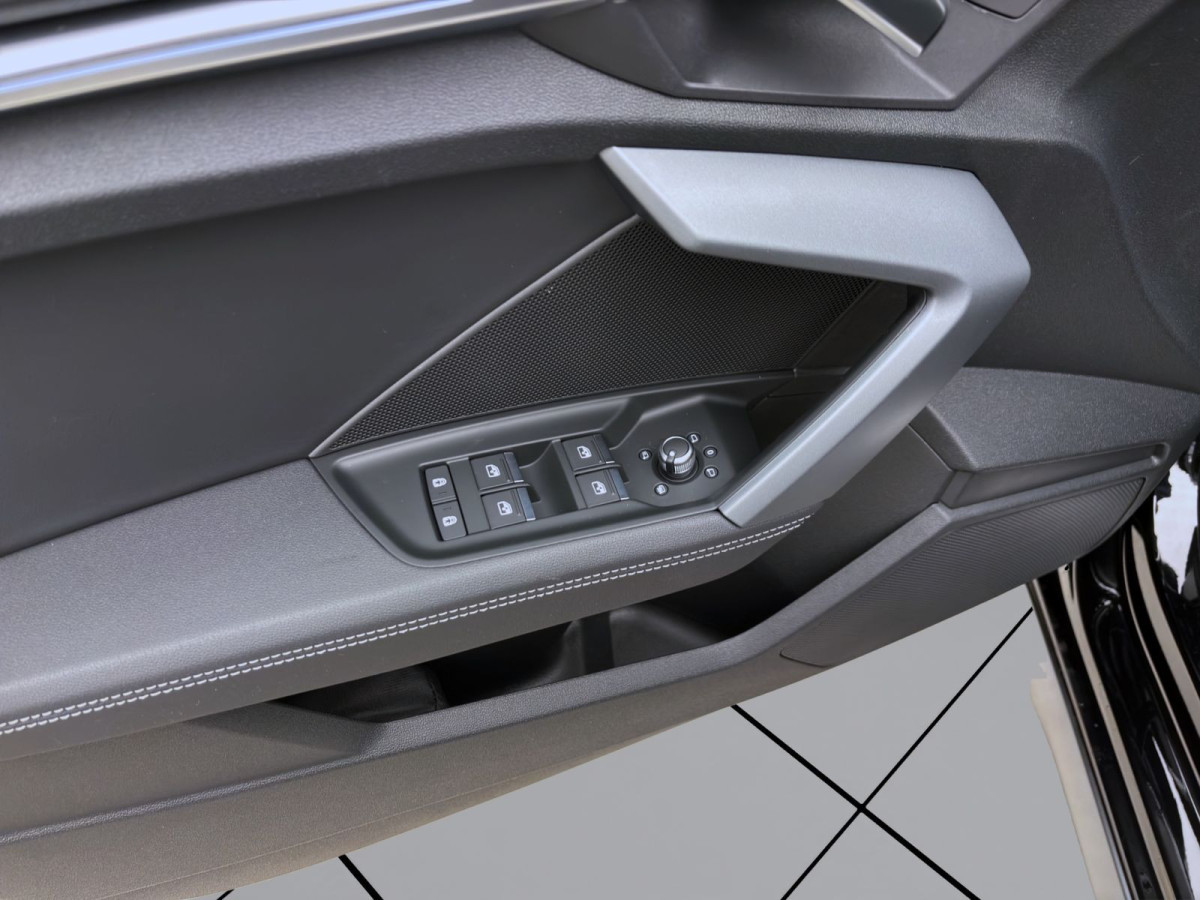 Thumb 9: Audi A3 Sportback TDI S LINE NAVI+ PDC KAMERA SITZHZG