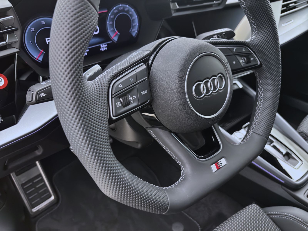 Thumb 16: Audi A3 Sportback TDI S LINE NAVI+ PDC KAMERA SITZHZG