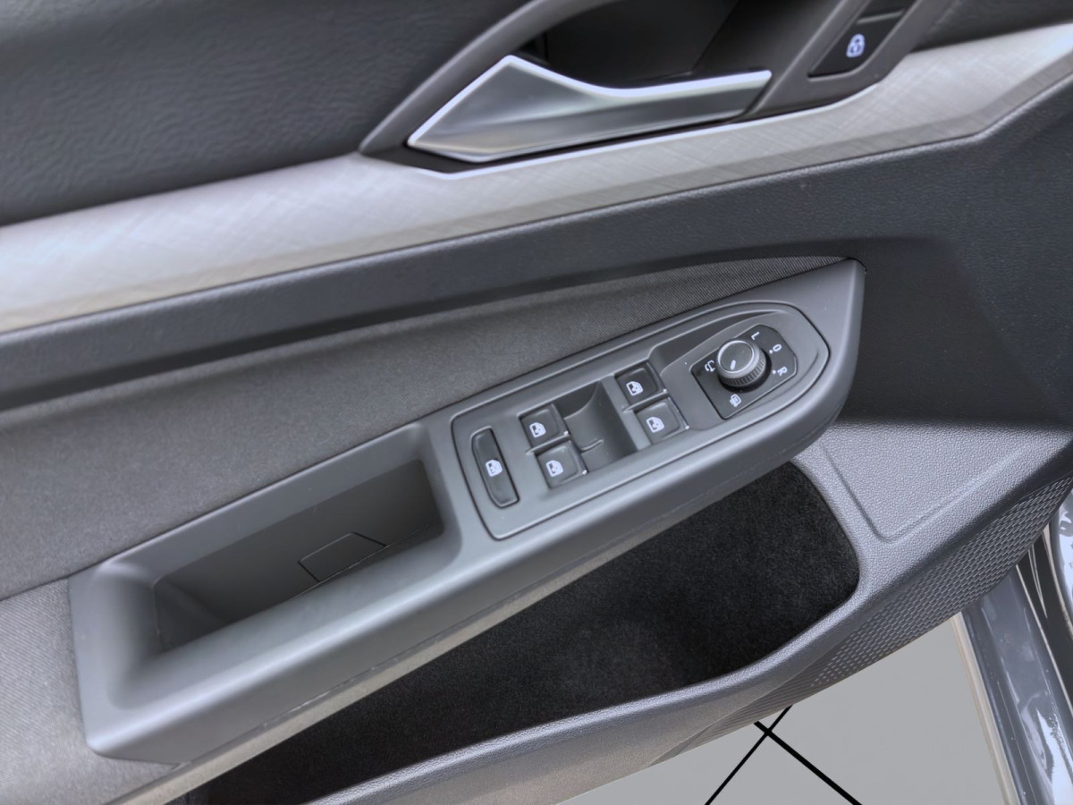 Thumb 9: Volkswagen Golf Variant 1.5 eTSI DSG LIFE NAVI ACC LED+ SITZHZG