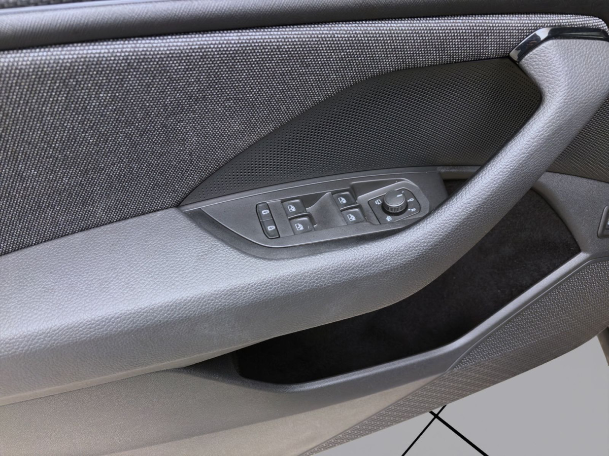 Thumb 9: Škoda Kodiaq 2.0 TDI DSG SELECTION AHK NAVI ACC KAMERA