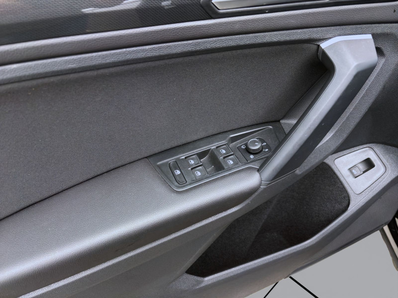 Bild 9: Volkswagen Tiguan 1.5 TSI DSG ELEGANCE STDHZG AHK IQ.LIGHT KAMERA