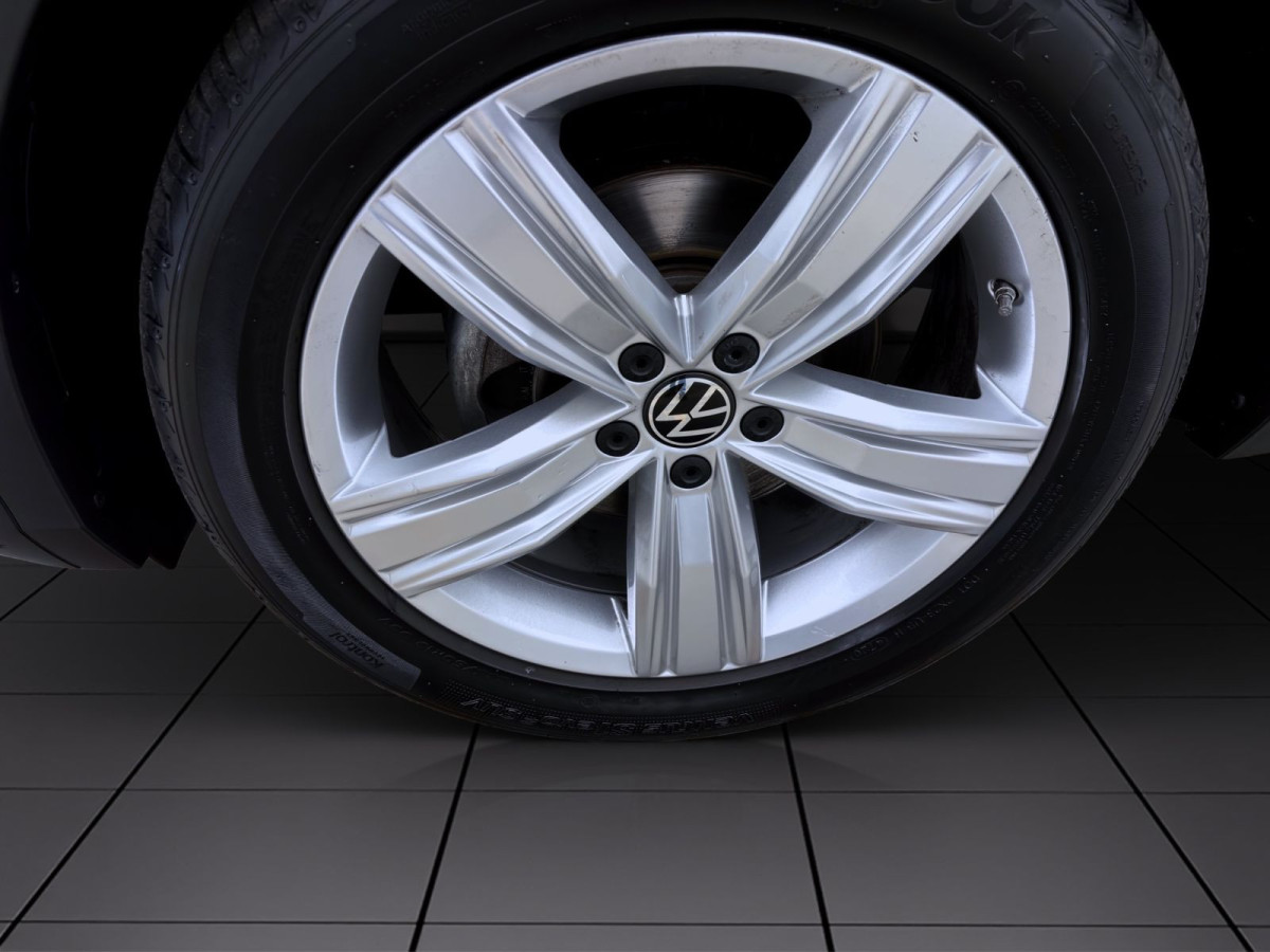 Thumb 7: Volkswagen Tiguan 1.5 TSI DSG ELEGANCE STDHZG AHK IQ.LIGHT KAMERA