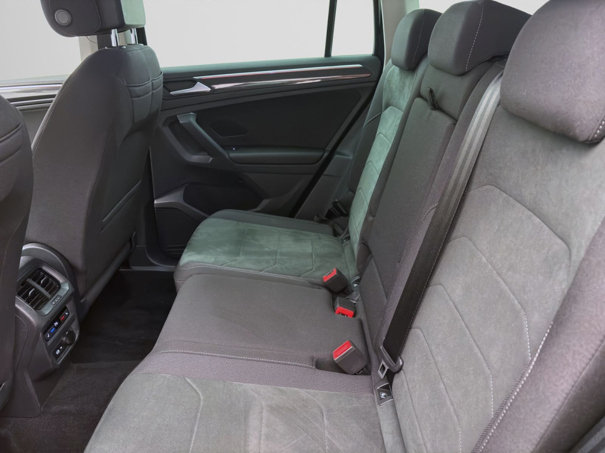 Thumb 14: Volkswagen Tiguan 1.5 TSI DSG ELEGANCE STDHZG AHK IQ.LIGHT KAMERA