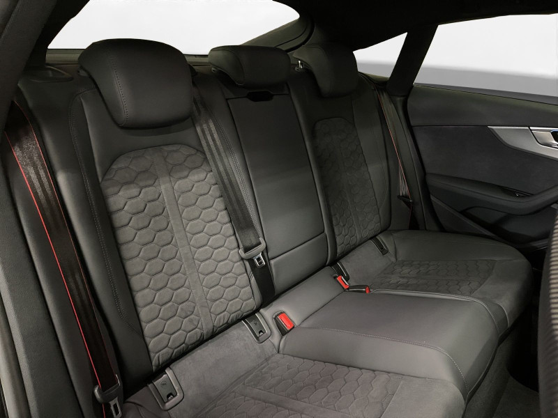 Audi - RS 5 Sportback