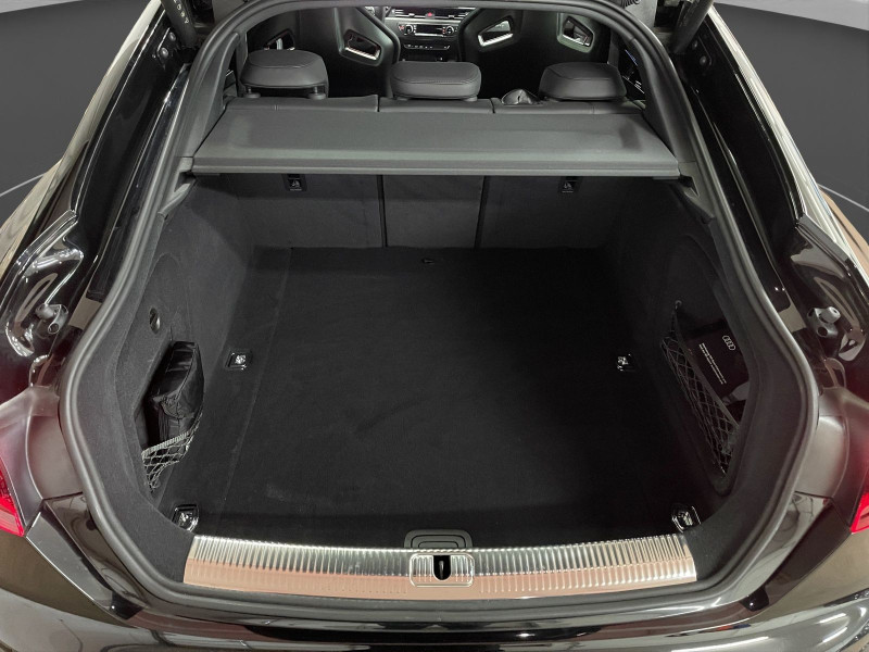 Audi - RS 5 Sportback