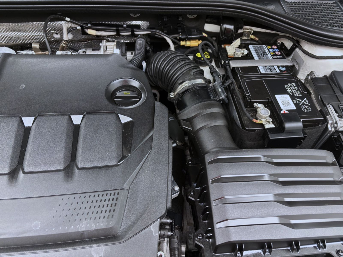 Thumb 17: Volkswagen Golf Variant 2.0 TDI DSG LIFE AHK NAVI KAMERA PDC