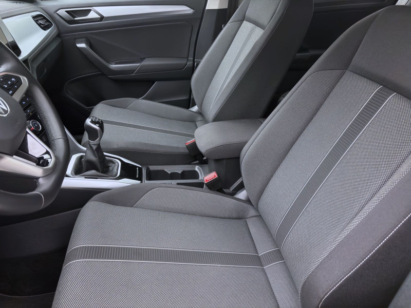 Bild 8: Volkswagen T-Roc 1.0 TSI LIFE KAMERA PDC KLIMA LED