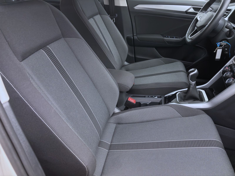 Bild 15: Volkswagen T-Roc 1.0 TSI LIFE KAMERA PDC KLIMA LED