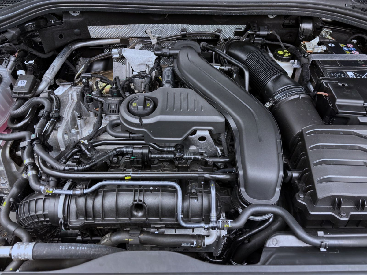 Thumb 17: Volkswagen Passat Variant 1.5 eTSI DSG BUSINESS AHK KAMERA NAVI PDC