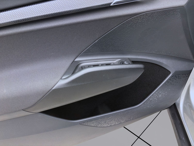 Bild 9: Škoda Enyaq 50 iV STUDIO NAVI LED KLIMA DAB