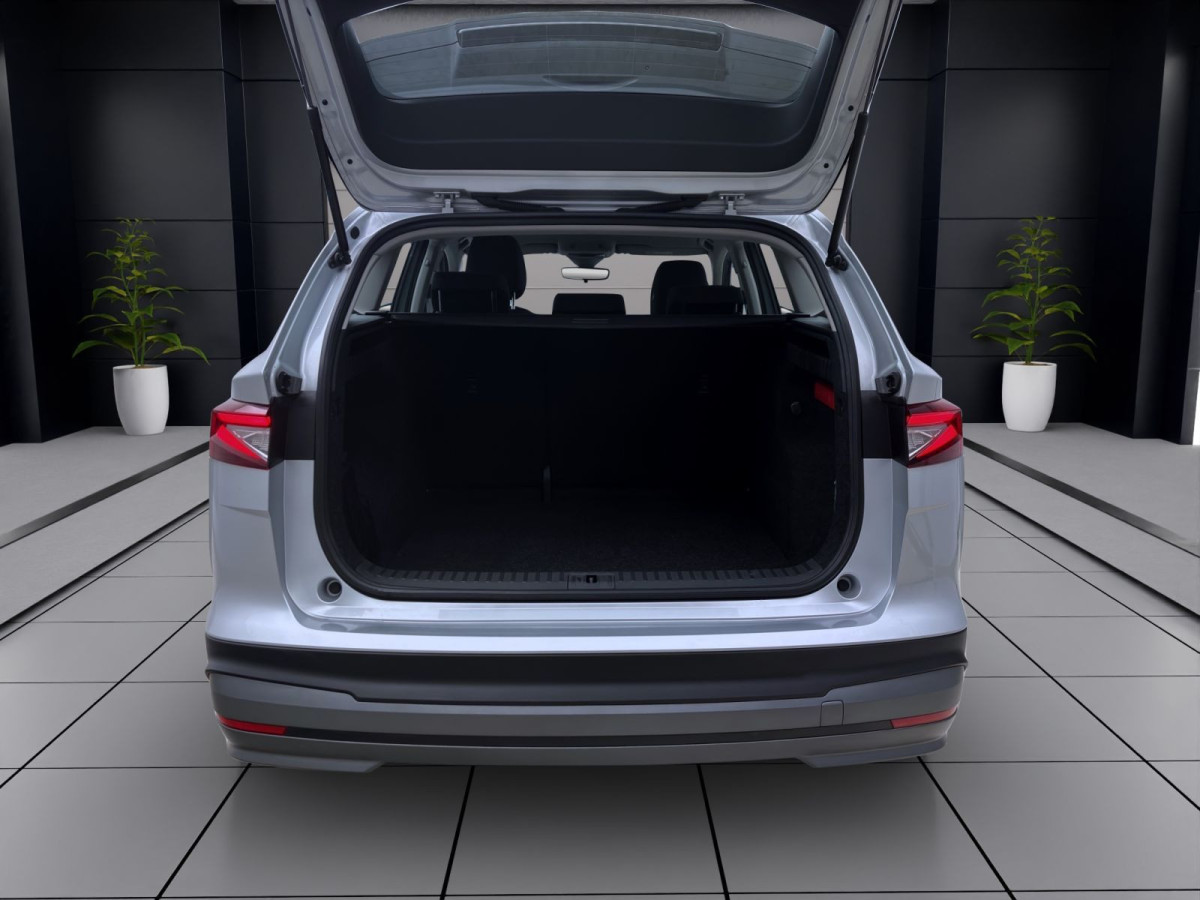 Thumb 3: Škoda Enyaq 50 iV STUDIO NAVI LED KLIMA DAB