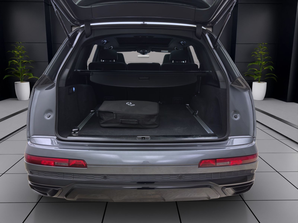 Thumb 3: Audi Q7 55 TFSIe Q S LINE PANO SITZHZG KAMERA VIRTUAL