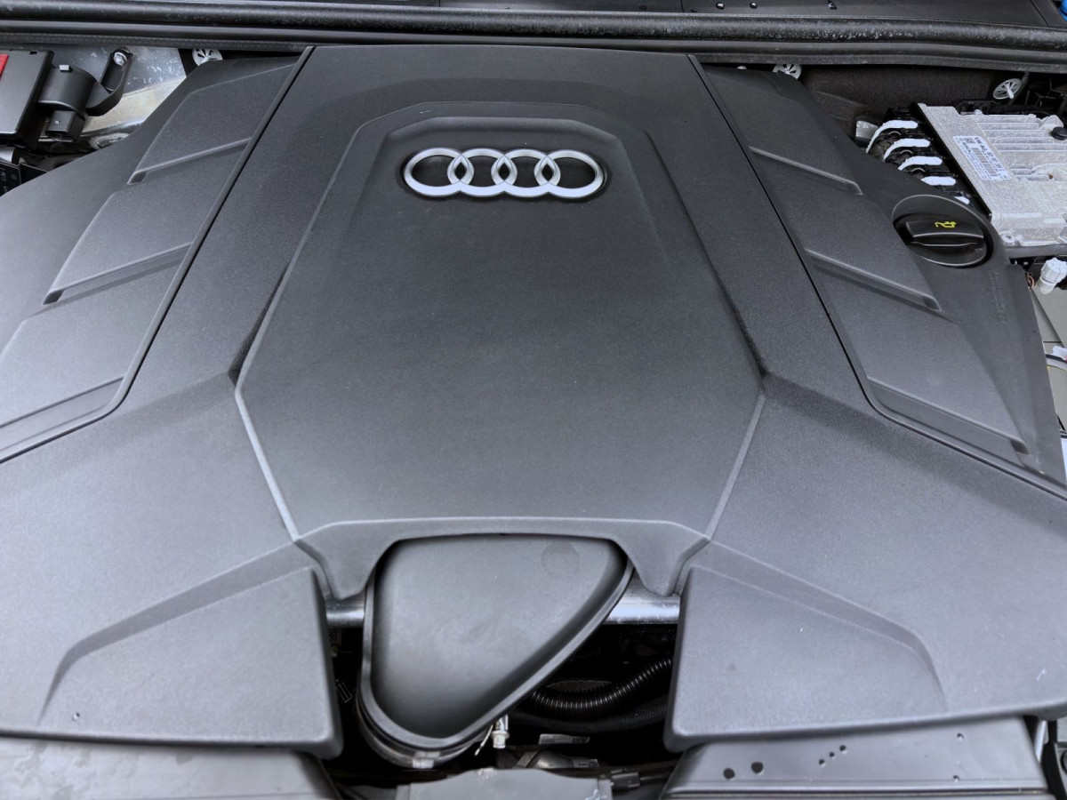 Thumb 17: Audi Q7 55 TFSIe Q S LINE PANO SITZHZG KAMERA VIRTUAL