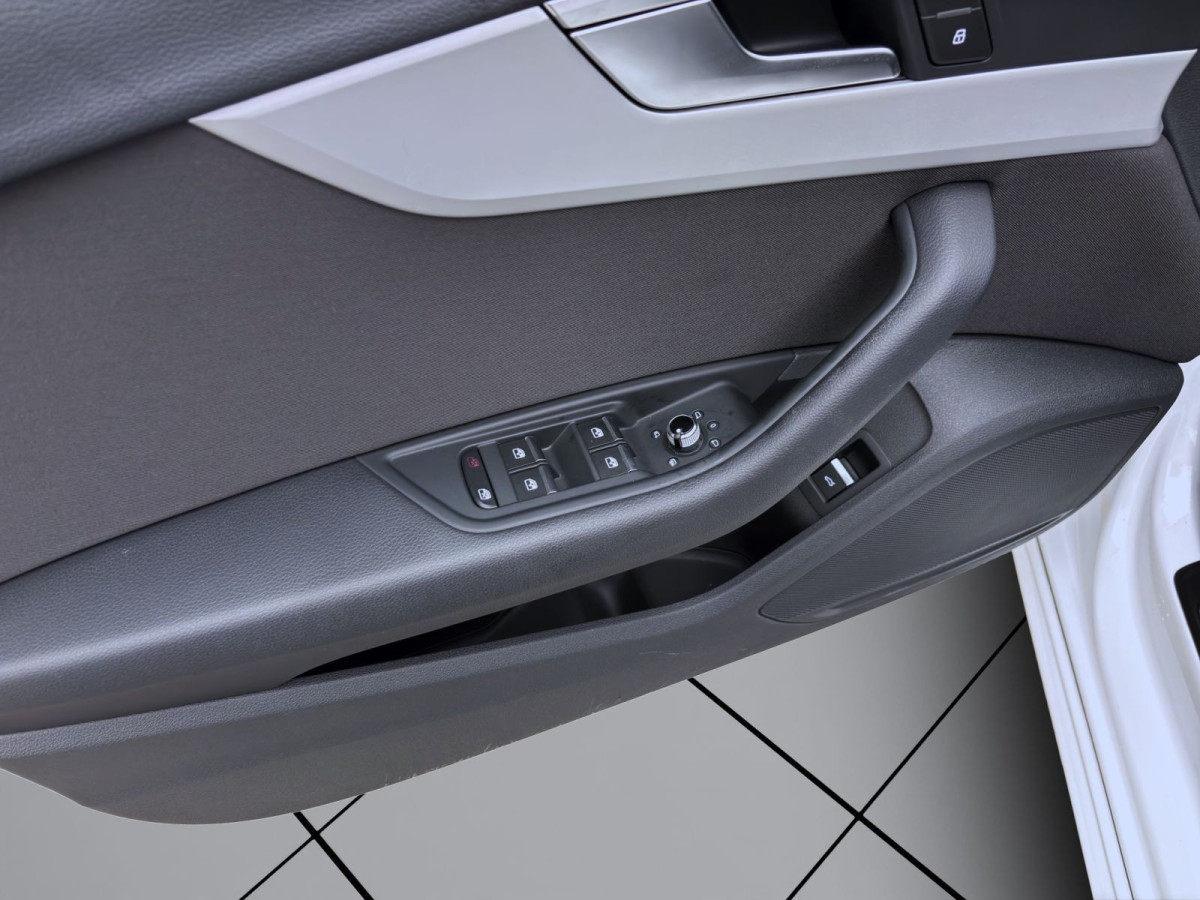 Thumb 9: Audi A4 Avant 35 TDI ADVANCED AHK NAVI+ PDC SITZHZG