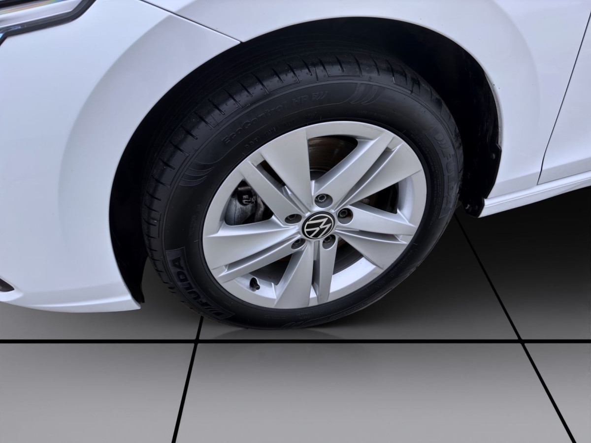 Thumb 7: Volkswagen Golf Variant 2.0 TDI DSG LIFE AHK KAMERA NAVI PDC