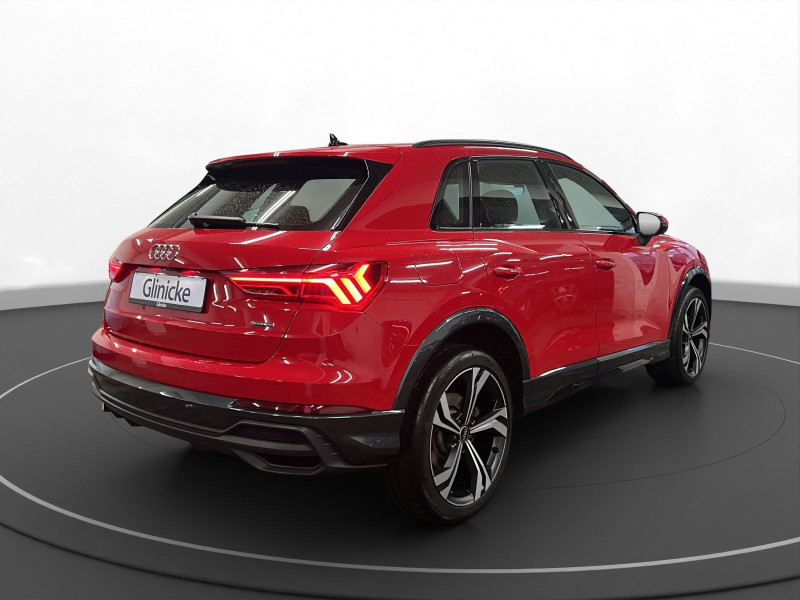 Audi - Q3