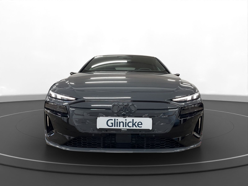 Audi - S6 Avant e-tron