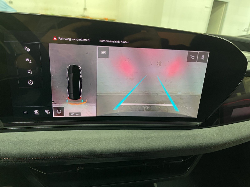 Audi - S6 Avant e-tron