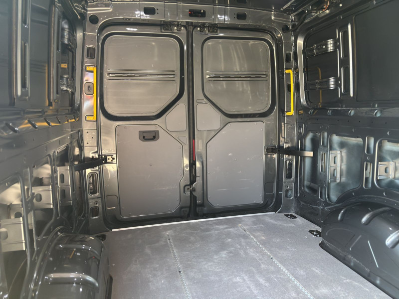 Bild 18: Volkswagen Crafter 30 Kasten 2.0 TDI MITTELLANG NAVI KAMERA PDC SITZHZG