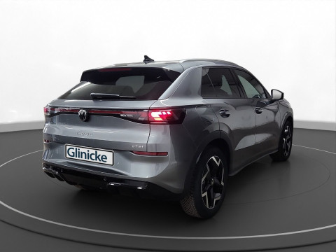 Volkswagen T-Roc - T-Roc R-Line 1.5 l IQ.Drive+IQ.LIGHT Pano Allwetter