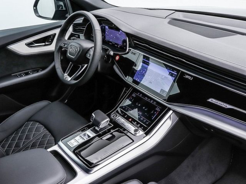 Bild 3: Audi Q8 50 TDI Q S LINE STDHZG PANO AHK HD-MATRIX