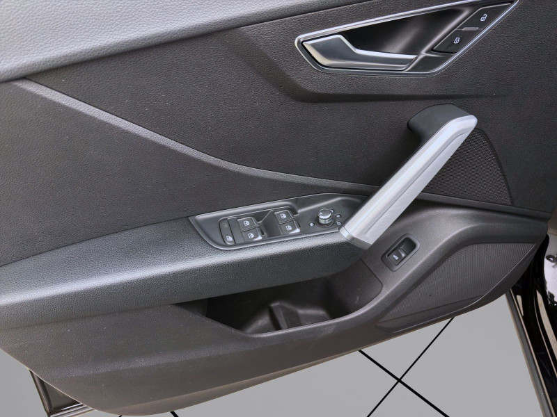 Bild 9: Audi Q2 30 TFSI SPORT SITZHZG PDC KLIMA LM17