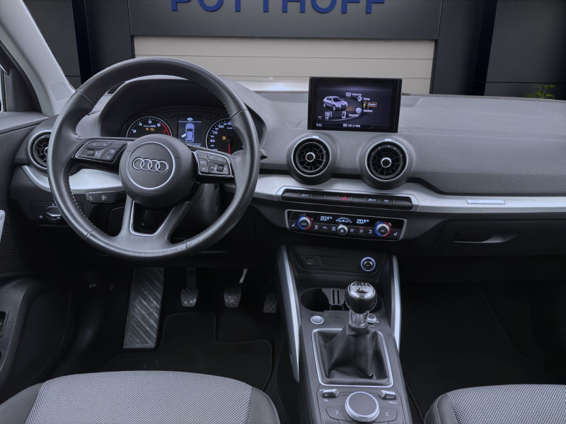 Bild 12: Audi Q2 30 TFSI SPORT SITZHZG PDC KLIMA LM17