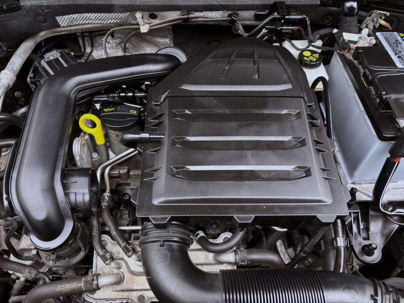 Bild 17: Audi Q2 30 TFSI SPORT SITZHZG PDC KLIMA LM17