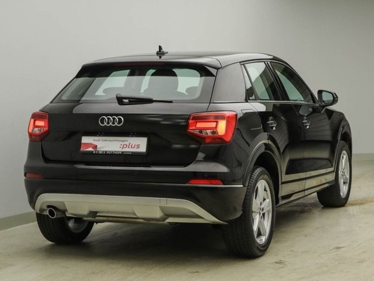Thumb 1: Audi Q2 30 TFSI SPORT SITZHZG PDC KLIMA LM17