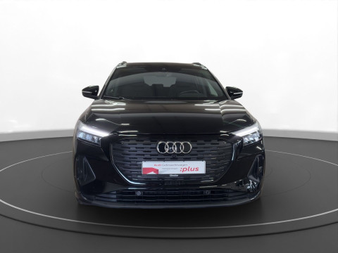 Audi Q4 e-tron - Q4 e-tron 45 S line AHK LED LM 20" Navi PDC+RFK ACC