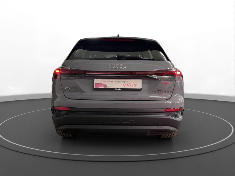 Audi - Q4 e-tron