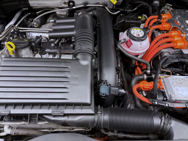 Bild 17: Volkswagen Passat Variant 1.4 TSI eHybrid DSG GTE STADHZG AHK PANO NAVI