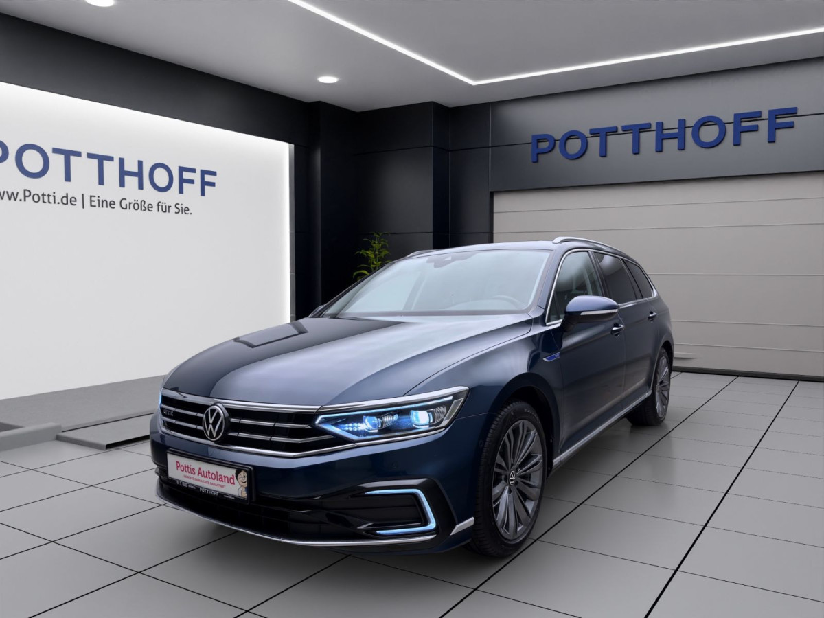 Thumb 0: Volkswagen Passat Variant 1.4 TSI eHybrid DSG GTE STADHZG AHK PANO NAVI