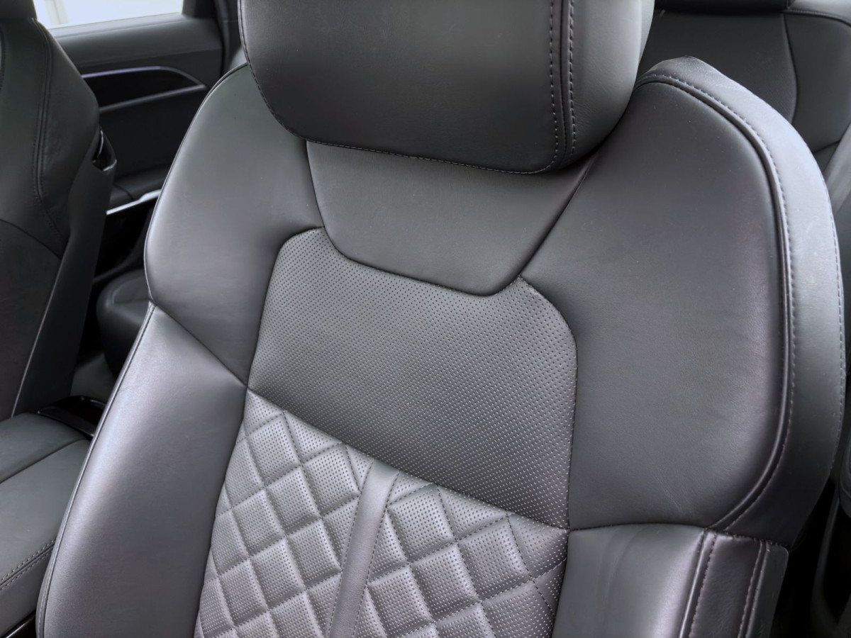 Thumb 18: Audi A8 50 TDI Q S LINE PANO MATRIX NAVI HuD