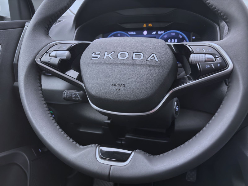 Bild 11: Škoda KAROQ TOUR DSG AHK NAV KAM ASSISTENZ+ WINTER+