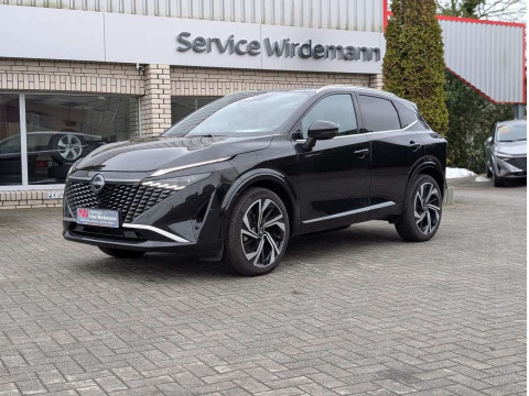 Automodell: Qashqai in der Farbe schwarz