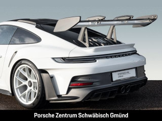 Fahrzeugbild eines Porsche 992 in weiß.